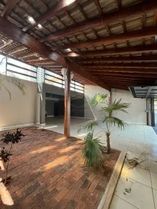 Casa com 3 Quartos para alugar, 250m² no Jardim Paulista, Bauru
