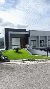 Casa de Condomínio com 6 Quartos para alugar, 700m² no Jardim Imperial, Arujá