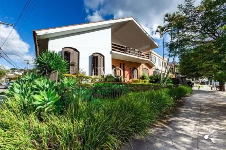 Casa com 6 Quartos à venda, 406m² no Chácara das Pedras, Porto Alegre