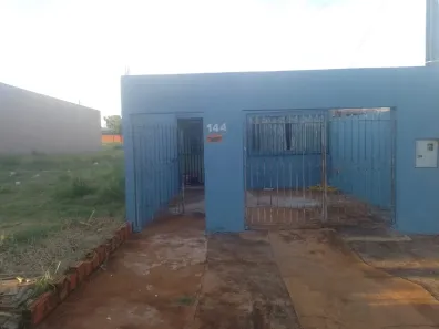 Casa com 2 Quartos à venda, 70m² no Jardim Maria Celina, Londrina