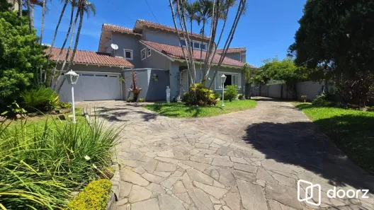 Casa com 3 Quartos à venda, 480m² no Espírito Santo, Porto Alegre