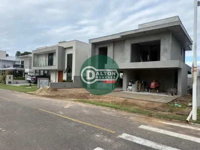 Casa com 4 Quartos à venda, 228m² no São João do Rio Vermelho, Florianópolis