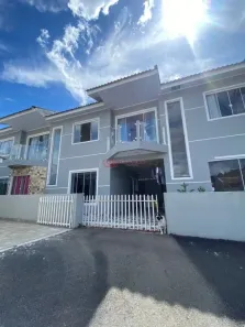 Sobrado com 2 Quartos à venda, 68m² no Vila São Tiago, Piraquara