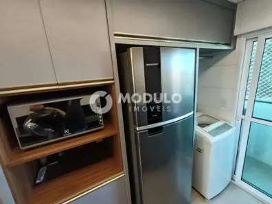 Apartamento com 3 Quartos para alugar, 73m² no Santa Mônica, Uberlândia