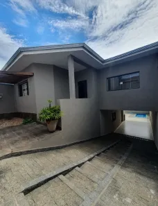 Casa com 4 Quartos à venda, 400m² no Jardim Flórida, Franca
