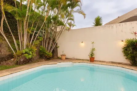 Sobrado com 4 Quartos à venda, 341m² no Butantã, São Paulo