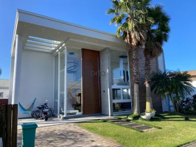 Casa de Condomínio com 4 Quartos à venda, 277m² no XANGRI-LÁ, Xangri-lá