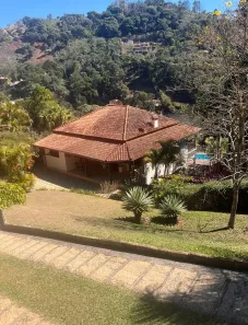 Casa de Condomínio com 4 Quartos à venda, 206m² no Itaipava, Petrópolis