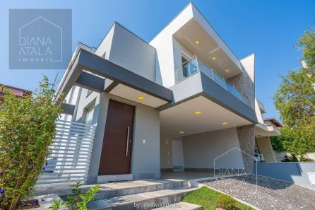 Casa de Condomínio com 3 Quartos à venda, 213m² no Pinheirinho, Vinhedo