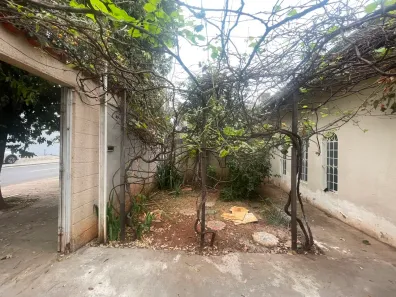 Casa com 3 Quartos para alugar, 128m² no Jardim das Esmeraldas, Goiânia