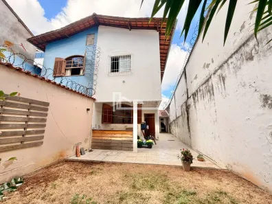 Casa com 3 Quartos à venda, 180m² no São João Batista (Venda Nova), Belo Horizonte