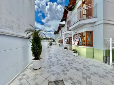 Sobrado com 3 Quartos à venda, 220m² no Água Fria, São Paulo