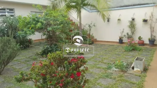 Casa com 3 Quartos à venda, 268m² no Pinheirinho, Santo André