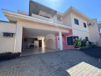 Casa com 4 Quartos à venda, 200m² no Saguaçu, Joinville