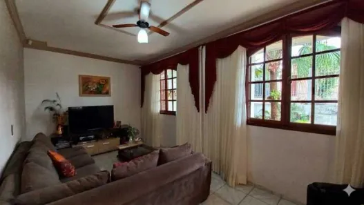Casa com 3 Quartos à venda, 106m² no Armindo Guazzi, Londrina