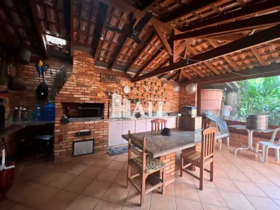 Casa com 4 Quartos à venda, 256m² no Parque Residencial Comendador Mançor Daud, São José do Rio Preto