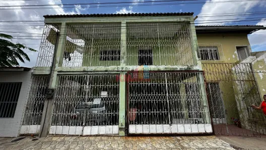 Casa com 5 Quartos à venda, 195m² no Centro, Mossoró