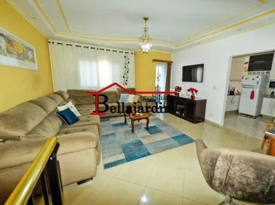 Sobrado com 3 Quartos para alugar, 246m² no Jardim Utinga, Santo André