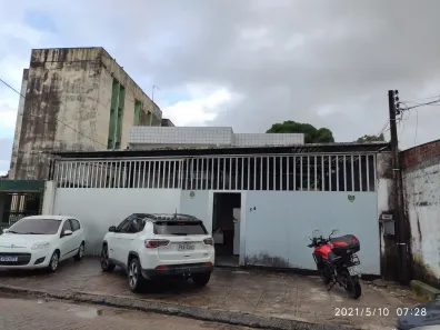 Casa com 1 Quarto à venda, 330m² no Zumbi, Recife