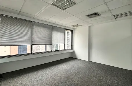 Ponto Comercial à venda, 76m² no Vila Olímpia, São Paulo
