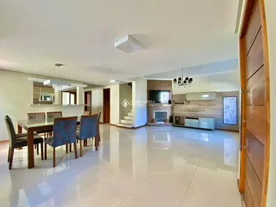 Casa de Condomínio com 3 Quartos à venda, 249m² no Hípica, Porto Alegre