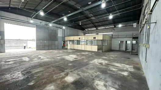 Galpão/Depósito/Armazém para alugar, 600m² no Chácaras Reunidas, São José dos Campos