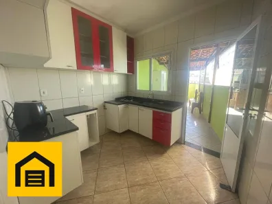 Sobrado com 3 Quartos à venda, 250m² no Vila Linda, Santo André