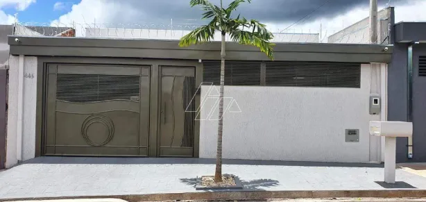 Casa com 3 Quartos à venda, 200m² no Jardim Nacional, Marília