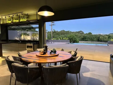 Casa de Condomínio com 4 Quartos à venda, 270m² no , Álvares Machado