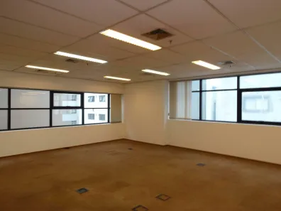 Sala Comercial para alugar, 200m² no Itaim Bibi, São Paulo