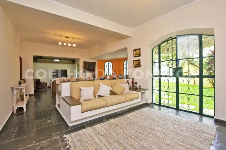 Imóvel Comercial com 4 Quartos à venda, 230m² no Pacaembu, São Paulo