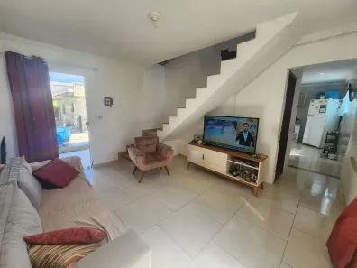 Casa com 6 Quartos à venda, 100m² no XV de Novembro, Araruama
