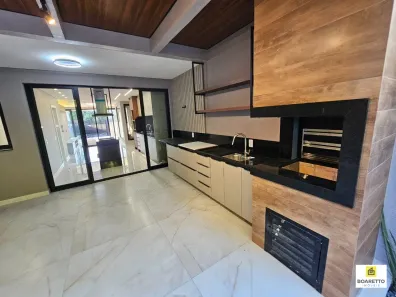 Sobrado com 3 Quartos para alugar, 148m² no Bom Retiro, Joinville