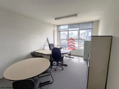 Sala Comercial à venda, 30m² no Santo Amaro, São Paulo