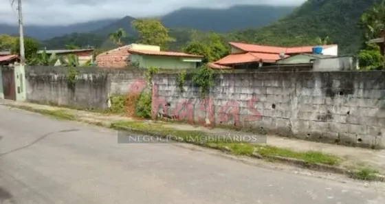 Lote/Terreno à venda, 378m² no Massaguaçu, Caraguatatuba