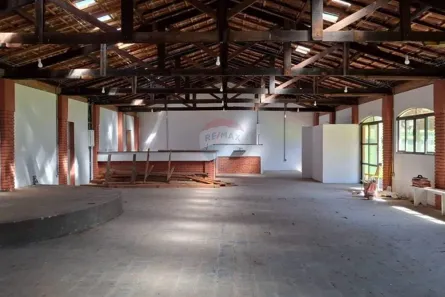 Galpão/Depósito/Armazém com 7 Quartos para alugar, 840m² no Jardim Tropical, Botucatu