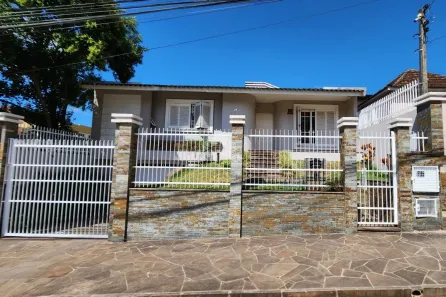 Casa com 3 Quartos à venda, 232m² no Nossa Senhora das Dores, Santa Maria