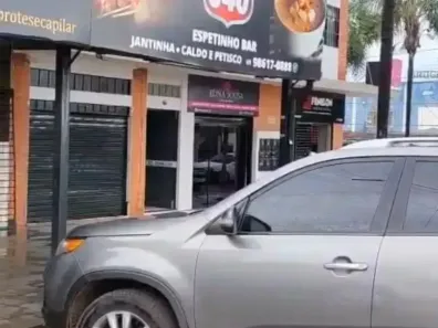 Imóvel Comercial com 3 Quartos à venda, 70m² no Valparaiso II, Valparaíso de Goiás