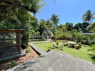 Casa com 3 Quartos à venda, 315m² no Candelária, Natal