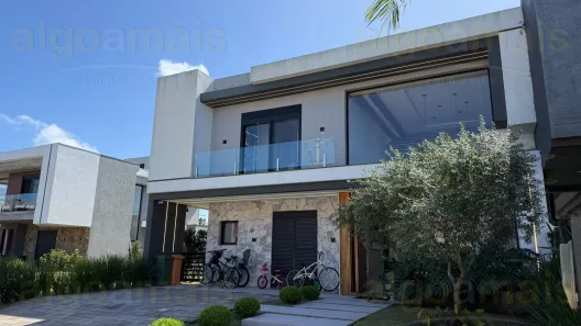 Casa de Condomínio com 4 Quartos à venda, 230m² no , Xangri-Lá