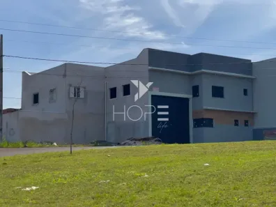 Galpão/Depósito/Armazém para venda ou aluguel, 238m² no Chácara Santa Maria, Cambé