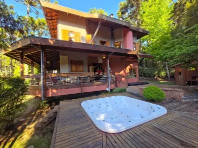 Casa de Condomínio com 5 Quartos à venda, 280m² no Lagoinha, Campos do Jordão