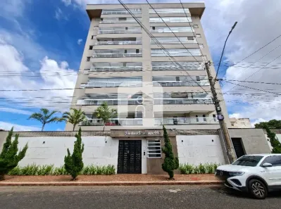 Apartamento com 3 Quartos para alugar, 113m² no Santa Mônica, Uberlândia