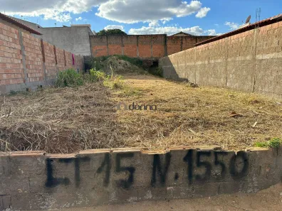 Lote/Terreno à venda, 250m² no Conjunto Costa Telles II, Uberaba