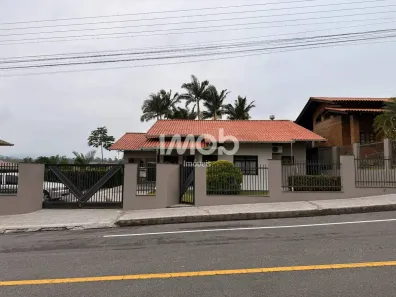 Casa com 3 Quartos à venda, 227m² no Ilha da Figueira, Jaraguá do Sul