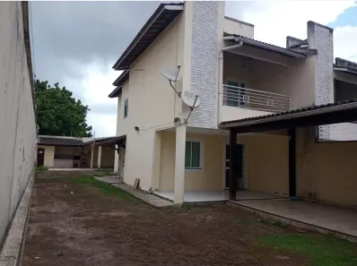 Casa com 4 Quartos para alugar, 198m² no Lagoa Redonda, Fortaleza