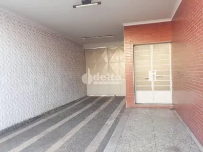 Ponto Comercial com 1 Quarto para alugar, 380m² no Centro, Uberlândia