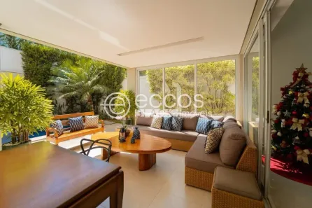 Casa com 4 Quartos à venda, 342m² no Jardim Sul, Uberlândia