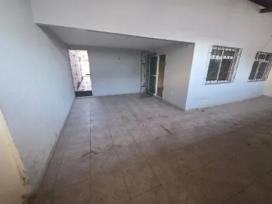 Casa com 4 Quartos à venda, 140m² no Vila Velha, Fortaleza