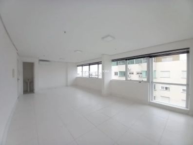 Ponto Comercial com 2 Quartos à venda, 45m² no Passo da Areia, Porto Alegre